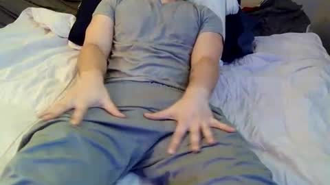 Snapshot of stonedandlovingit chatting on February 24, 2025, 4:04 pm stonedandlovingit online show from February 24, 2025, 4:04 pm