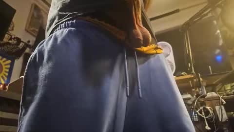 Snapshot of str8foryouguy chatting on November 19, 2025, 8:25 am Str8 online show from November 19, 2025, 8:25 am