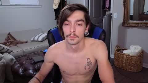 Snapshot of str8whiteboy21 chatting on September 27, 2025, 6:18 am str8whiteboy21 online show from September 27, 2025, 6:18 am
