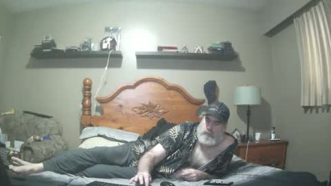 Straightbear4you online show from February 19, 2025, 6:43 pm