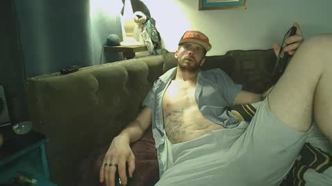 Snapshot of straitpipermann22 chatting on September 8, 2025, 3:33 pm straitpipermann22 online show from September 8, 2025, 3:33 pm