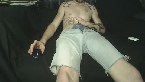 Snapshot of straitpipermann22 chatting on October 7, 2025, 1:41 pm straitpipermann22 online show from October 7, 2025, 1:41 pm