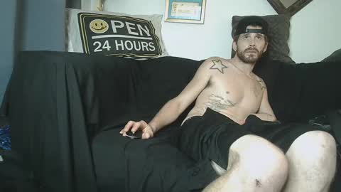 Snapshot of straitpipermann22 chatting on October 8, 2025, 6:22 am straitpipermann22 online show from October 8, 2025, 6:22 am