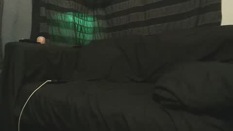 Snapshot of straitpipermann22 chatting on October 28, 2025, 9:24 am straitpipermann22 online show from October 28, 2025, 9:24 am