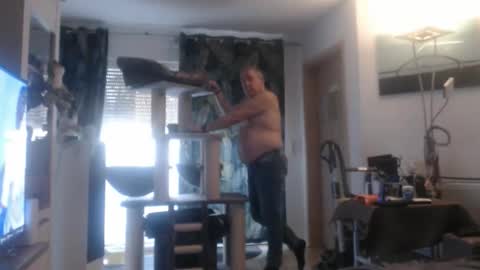 Stranger online show from October 26, 2025, 7:03 am