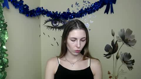 Snapshot of stranger_giirl chatting on January 15, 2025, 12:58 pm Amalia online show from January 15, 2025, 12:58 pm