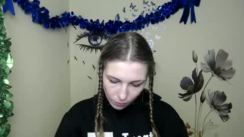 Snapshot of stranger_giirl chatting on January 16, 2025, 1:04 pm Amalia online show from January 16, 2025, 1:04 pm
