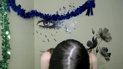 Snapshot of stranger_giirl chatting on February 4, 2025, 12:55 pm Amalia online show from February 4, 2025, 12:55 pm