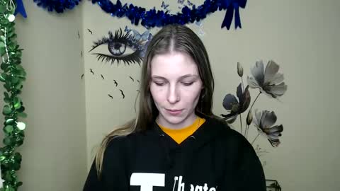 Snapshot of stranger_giirl chatting on February 26, 2025, 4:24 pm Amalia online show from February 26, 2025, 4:24 pm