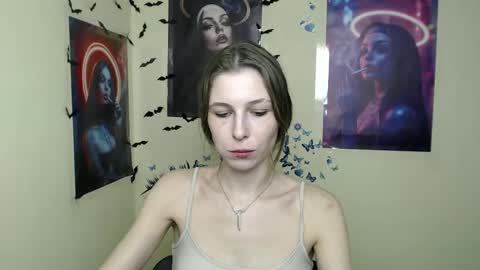 Snapshot of stranger_giirl chatting on March 7, 2025, 5:28 pm Amalia online show from March 7, 2025, 5:28 pm