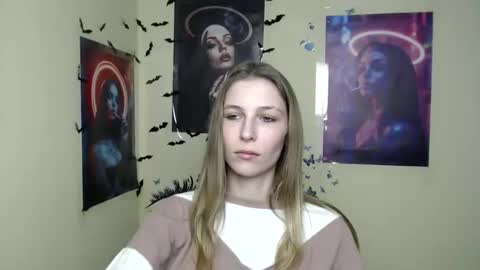 Snapshot of stranger_giirl chatting on March 10, 2025, 4:03 pm Amalia online show from March 10, 2025, 4:03 pm