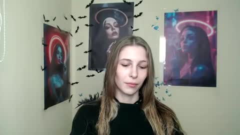 Snapshot of stranger_giirl chatting on March 12, 2025, 1:08 pm Amalia online show from March 12, 2025, 1:08 pm