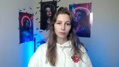 Snapshot of stranger_giirl chatting on November 12, 2025, 1:22 pm Amalia online show from November 12, 2025, 1:22 pm