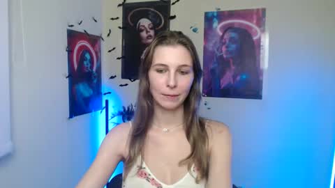 Snapshot of stranger_giirl chatting on December 5, 2025, 2:03 pm Amalia online show from December 5, 2025, 2:03 pm