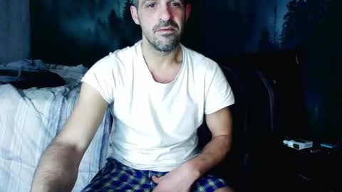 Snapshot of strangeratnight87 chatting on January 21, 2025, 2:05 pm strangeratnight87 online show from January 21, 2025, 2:05 pm
