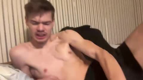 Snapshot of stratman301 chatting on December 19, 2024, 2:13 pm stratman301 online show from December 19, 2024, 2:13 pm