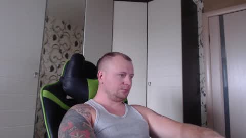 Snapshot of strongass18 chatting on December 17, 2024, 10:34 am Alex online show from December 17, 2024, 10:34 am