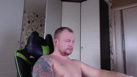 Snapshot of strongass18 chatting on December 30, 2024, 9:27 am Alex online show from December 30, 2024, 9:27 am