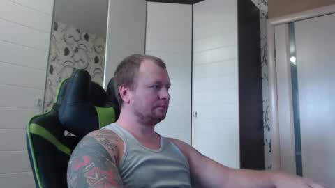 Snapshot of strongass18 chatting on February 6, 2025, 8:39 am Alex online show from February 6, 2025, 8:39 am