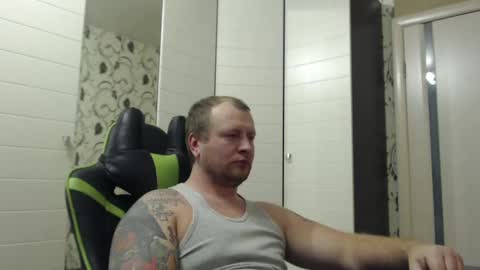 Snapshot of strongass18 chatting on February 9, 2025, 2:18 pm Alex online show from February 9, 2025, 2:18 pm