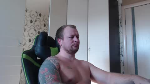 Snapshot of strongass18 chatting on February 17, 2025, 9:24 am Alex online show from February 17, 2025, 9:24 am