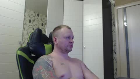 Snapshot of strongass18 chatting on March 6, 2025, 12:09 pm Alex online show from March 6, 2025, 12:09 pm