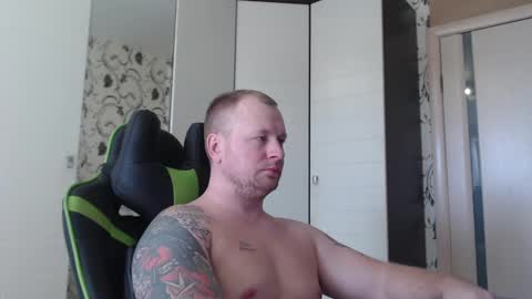 Snapshot of strongass18 chatting on March 9, 2025, 10:52 am Alex online show from March 9, 2025, 10:52 am