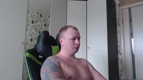 Snapshot of strongass18 chatting on March 11, 2025, 8:52 am Alex online show from March 11, 2025, 8:52 am