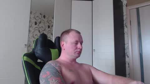 Snapshot of strongass18 chatting on March 11, 2025, 11:55 am Alex online show from March 11, 2025, 11:55 am