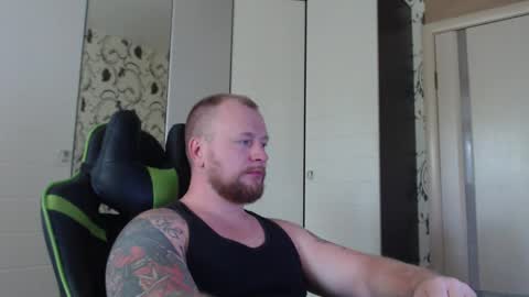 Snapshot of strongass18 chatting on September 14, 2025, 9:30 am Alex online show from September 14, 2025, 9:30 am