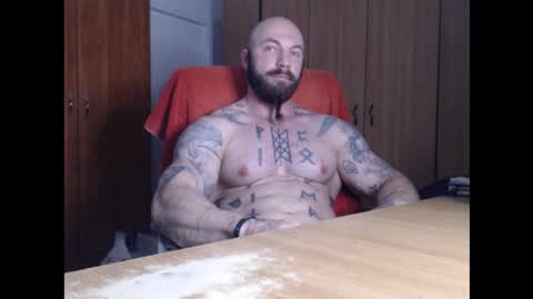 StrongIvan online show from November 19, 2025, 5:29 am