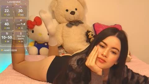 sttrawberry online show from December 15, 2025, 12:59 am