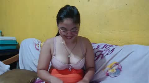 stunningamanda online show from January 20, 2025, 11:45 am