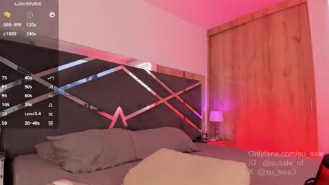 su_ssie online show from November 13, 2025, 10:08 pm