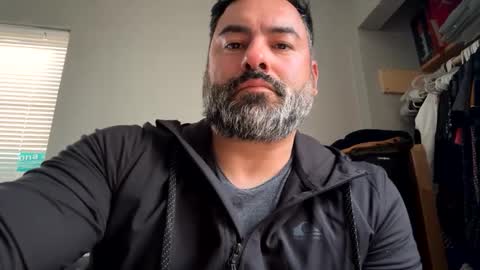 Snapshot of suavecito67 chatting on February 8, 2025, 9:15 pm suavecito67 online show from February 8, 2025, 9:15 pm