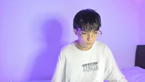 Snapshot of submissive_boyy_ chatting on December 6, 2024, 3:33 pm nico online show from December 6, 2024, 3:33 pm