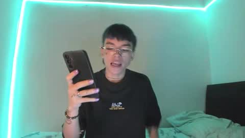 Snapshot of submissive_boyy_ chatting on December 27, 2024, 4:10 pm nico online show from December 27, 2024, 4:10 pm