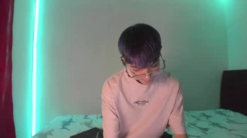 Snapshot of submissive_boyy_ chatting on January 12, 2025, 6:38 pm nico online show from January 12, 2025, 6:38 pm