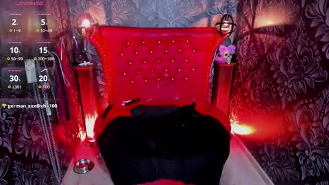 Yunna online show from December 5, 2025, 2:03 pm