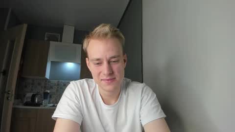 Snapshot of successful_kevin chatting on September 21, 2025, 8:21 pm Kevin online show from September 21, 2025, 8:21 pm