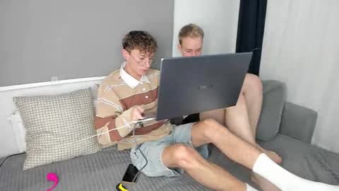 Snapshot of successful_kevin chatting on September 24, 2025, 8:06 am Kevin online show from September 24, 2025, 8:06 am