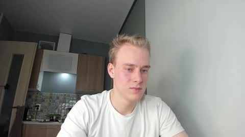 Snapshot of successful_kevin chatting on October 5, 2025, 3:43 pm Kevin online show from October 5, 2025, 3:43 pm