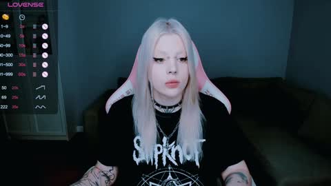 Snapshot of succubus_leslie chatting on December 3, 2024, 9:55 am succubus_leslie online show from December 3, 2024, 9:55 am