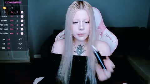 Snapshot of succubus_leslie chatting on September 27, 2025, 12:15 am succubus_leslie online show from September 27, 2025, 12:15 am