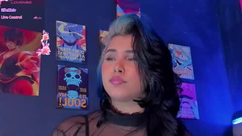 Snapshot of sucubo_69_ chatting on December 20, 2024, 11:00 am Rouss online show from December 20, 2024, 11:00 am