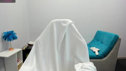 Ariana online show from November 24, 2025, 2:00 am