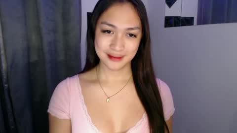 Snapshot of sugar_chloe17 chatting on December 4, 2024, 8:12 am sugar_chloe17 online show from December 4, 2024, 8:12 am
