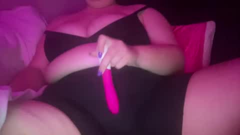 Snapshot of sugarbabeepay18 chatting on February 4, 2025, 2:17 am sugarbabeepay18 online show from February 4, 2025, 2:17 am