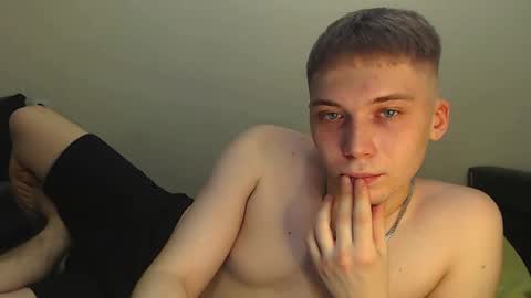 Snapshot of sugarrebit chatting on January 30, 2025, 8:21 pm Sugarbutter  online show from January 30, 2025, 8:21 pm