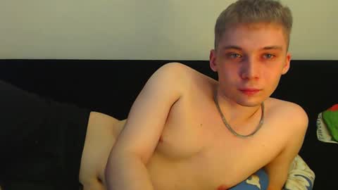 Snapshot of sugarrebit chatting on February 7, 2025, 12:39 pm Sugarbutter  online show from February 7, 2025, 12:39 pm